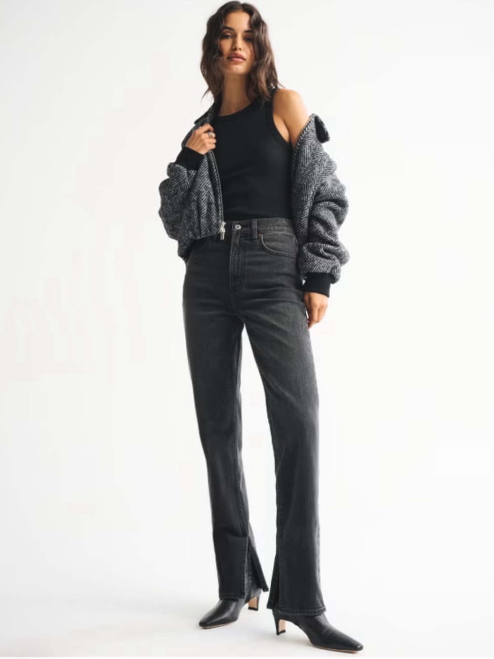 Abercrombie High-Rise 90’s Curve Love Straight Jeans - Black Wash- Size 26